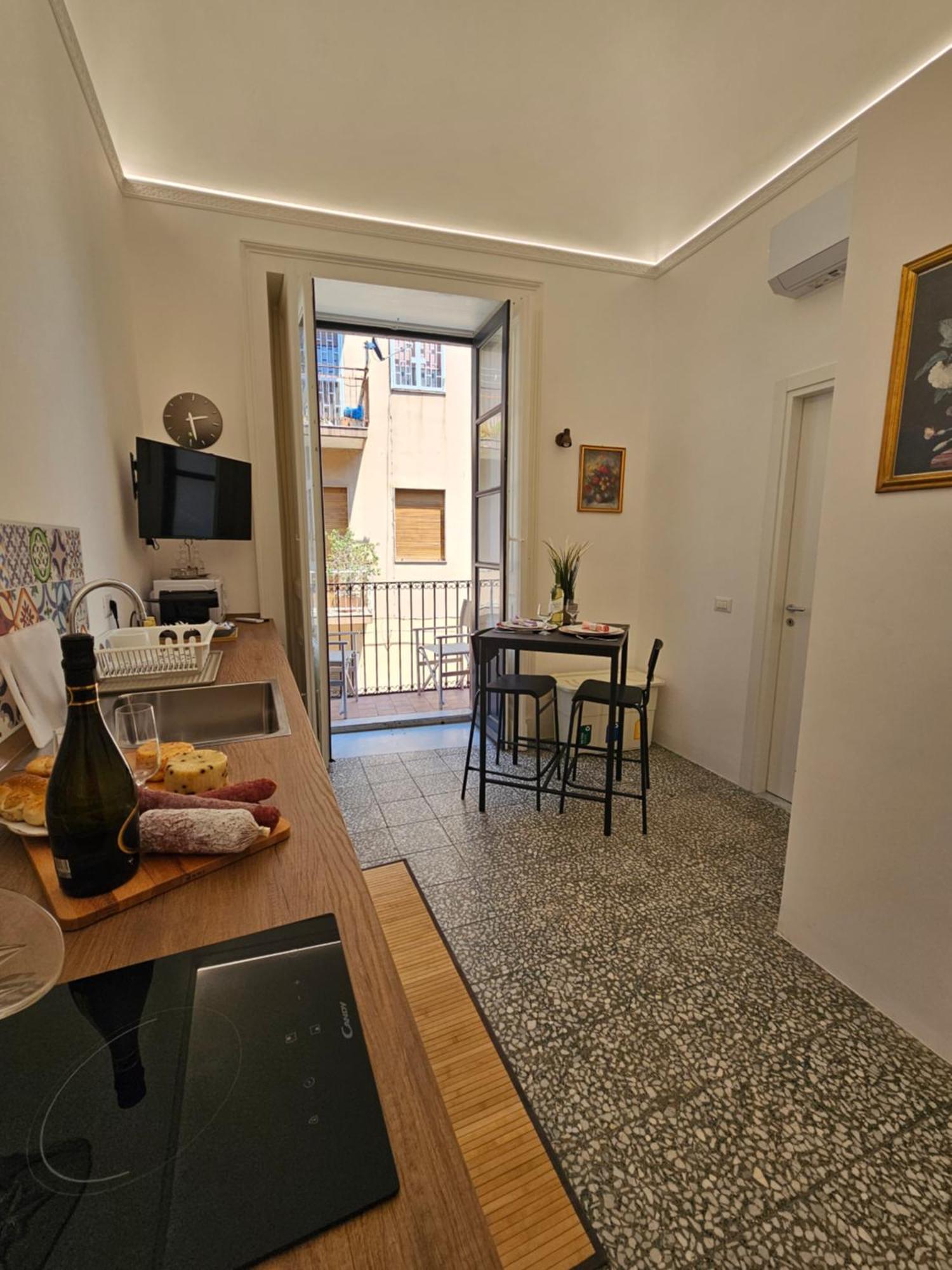 Grey House Apartments カターニア エクステリア 写真