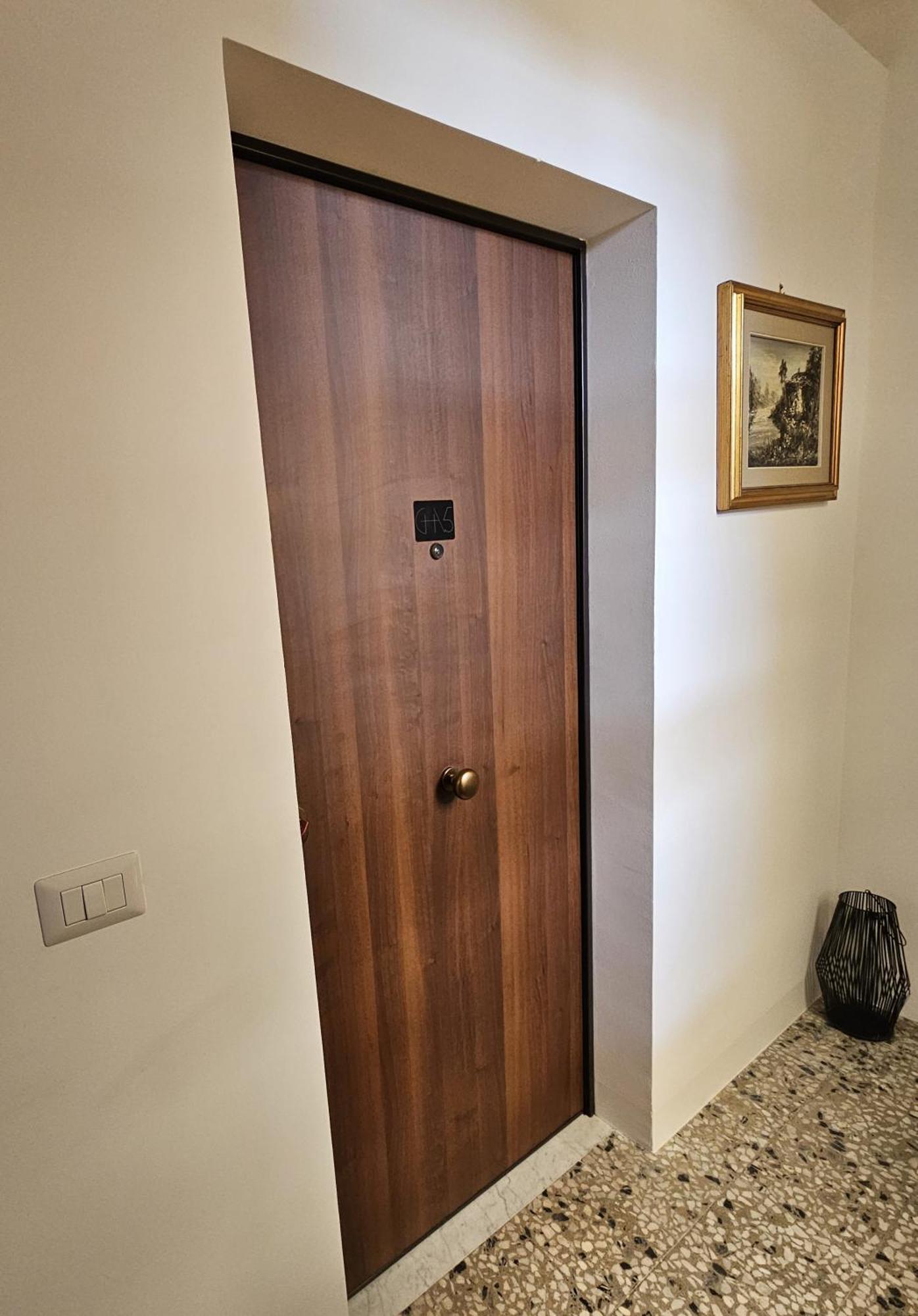 Grey House Apartments カターニア エクステリア 写真