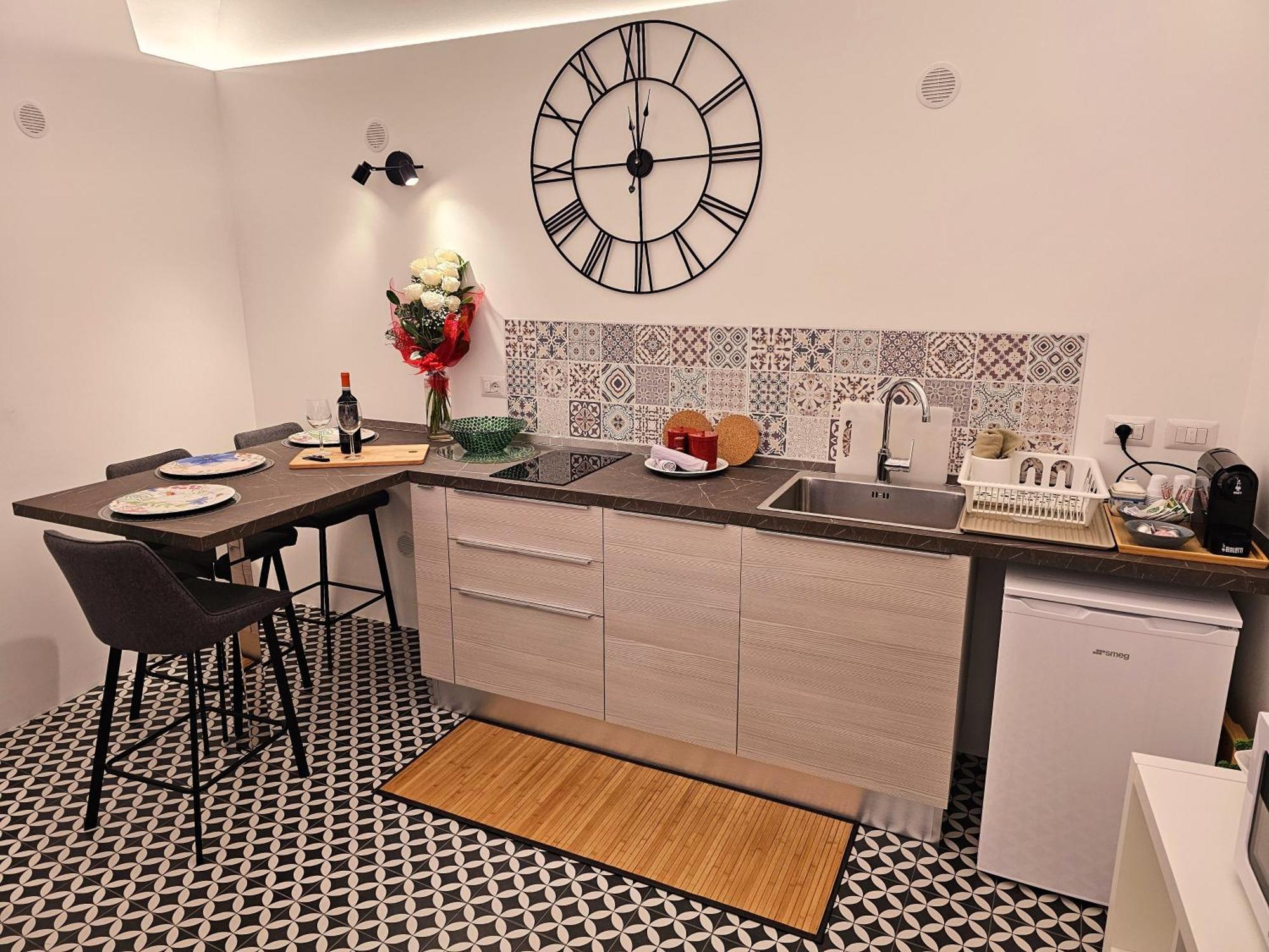Grey House Apartments カターニア エクステリア 写真