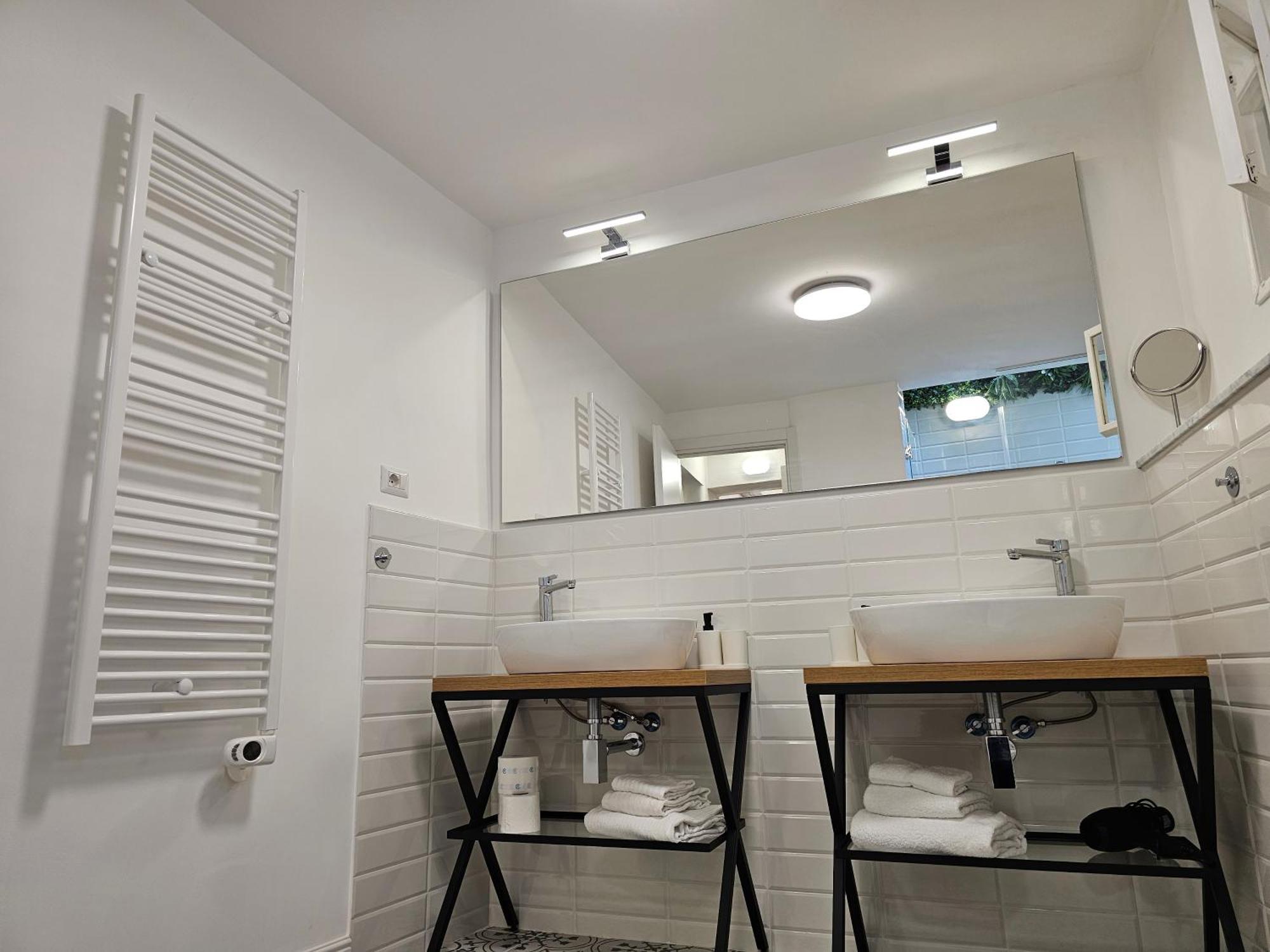 Grey House Apartments カターニア エクステリア 写真